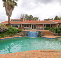 Beautiful Resort Retreat Villa in the Yarra Valley - Entertainer's delight - Mackay Tourism