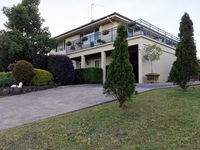 Book Cooranbong Accommodation Vacations Mackay Tourism Mackay Tourism