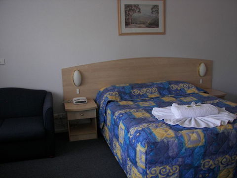 Bega Southtown Motor Inn - Mackay Tourism 3