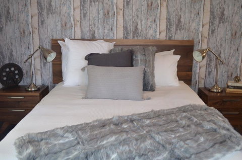 Bella Cosa Bed And Breakfast - Mackay Tourism 0