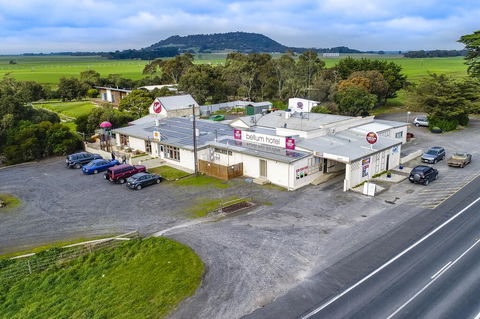 Bellum Hotel - Mackay Tourism 0