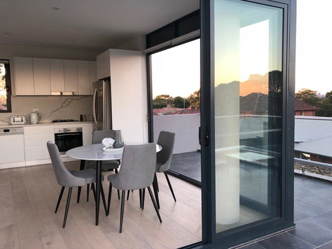 Benalong Apartment - At Gladesville - Mackay Tourism 2