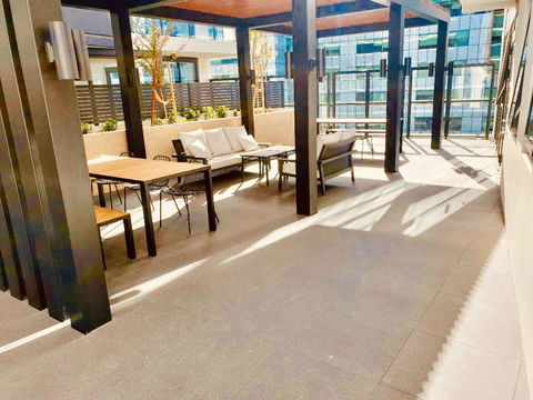 Best Located Brand New Apartment In Canberra CBD - Mackay Tourism 1
