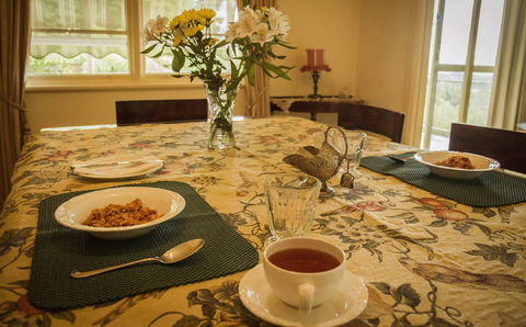 Billy Buttons Bed And Breakfast - Mackay Tourism 3