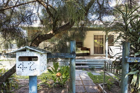 Bird Song - Iluka, NSW - Mackay Tourism 1