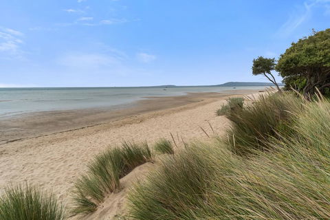 Blairgowrie Beach Baby - Mackay Tourism 2