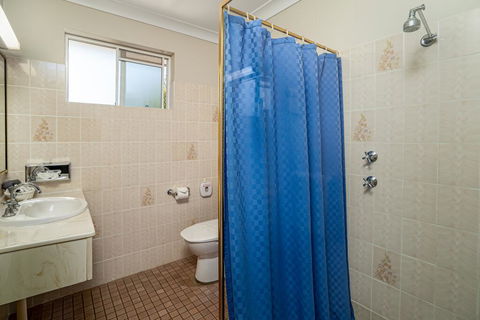 Blue Diamond Motor Inn - Mackay Tourism 1