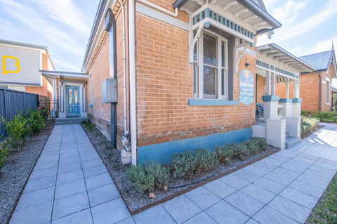 Blue Door Apartments Spacious CBD Apartment - Mackay Tourism 1