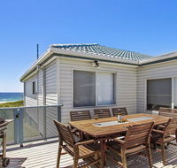 Blue Horizon - beachfront with fireplace - Mackay Tourism