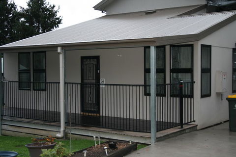 Blue Manor On Fairway - Mackay Tourism 0