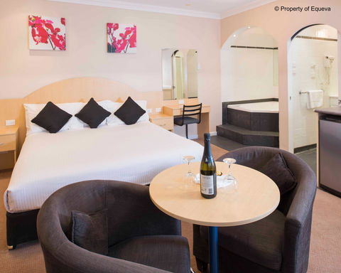 Blue Mountains Heritage Motel - Mackay Tourism 0