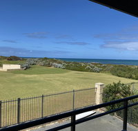 Blue Sky Escapes Seaview Apartment - Mackay Tourism