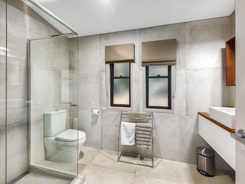Blue Summit Cottages - Mackay Tourism 2