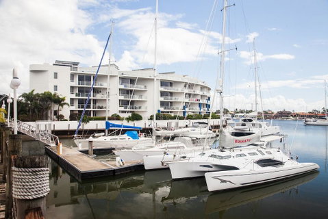 Bluewater Point Resort - Mackay Tourism 0