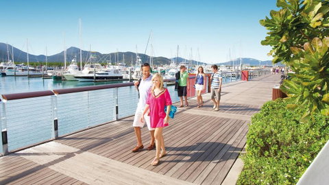 Boatel Cairns - Mackay Tourism 1