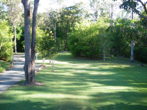 BoBRENE On Tamborine Nude Retreat - Quaint Cottage - Mackay Tourism 3