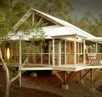 Bombah Point Eco Cottages - Mackay Tourism