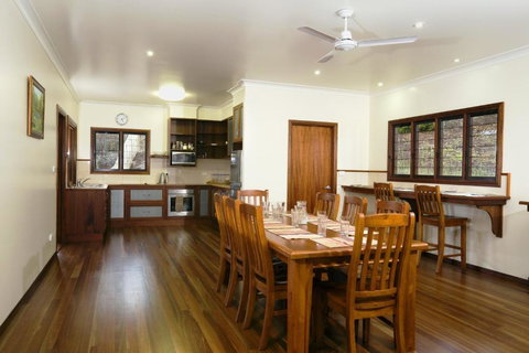 The Summit Bed & Breakfast - Mackay Tourism 3