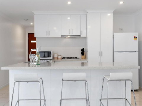 Three Bedroom, Two Bathroom Family Home - Mackay Tourism 2