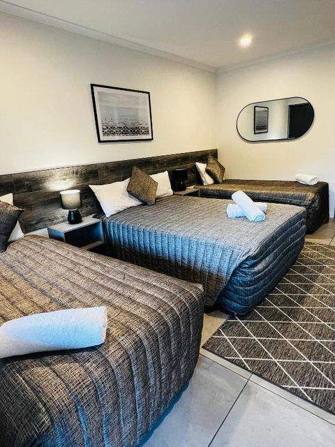 Y Motels Gympie - Mackay Tourism 3