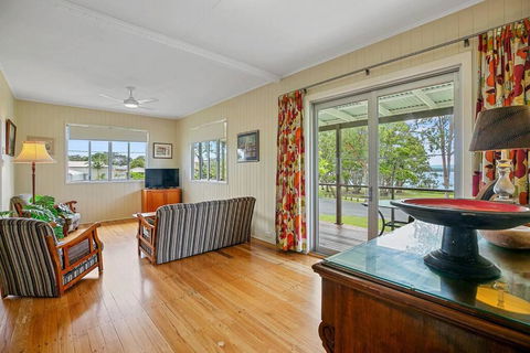 Welcome To Waterfront Views - Mackay Tourism 3