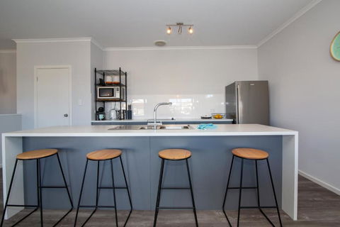 Xanadu - Aldinga Beach - C21 SouthCoast Holidays - Mackay Tourism 2