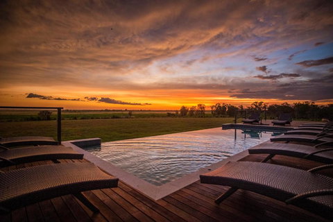 Finniss River Lodge - Mackay Tourism 1