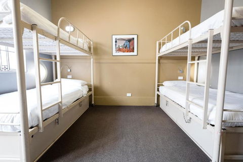 YHA Melbourne Central - Mackay Tourism 3