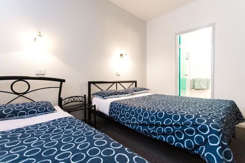 YHA Hobart Central - Mackay Tourism 2