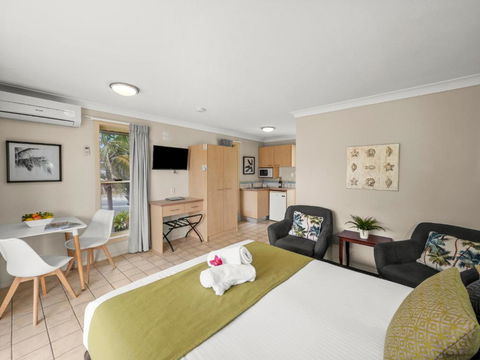 Yamba Sun - Mackay Tourism 1
