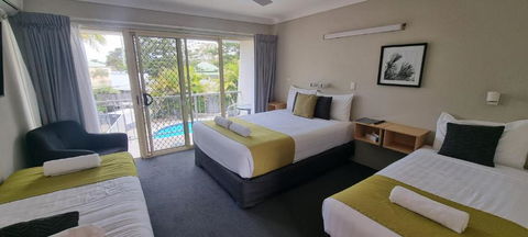 Yamba Sun - Mackay Tourism 2
