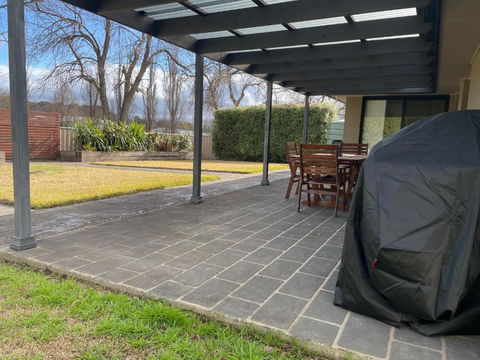 Yass Valley Stays - Easy Self Check-in - Mackay Tourism 3