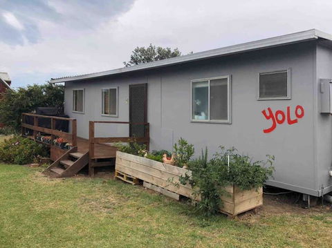 YOLO- Beach-house Views, Near Penguins, Nbn! - Mackay Tourism 0