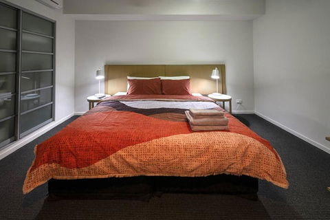 ZEN CITY & SEA Executive 1-BR Suite In Darwin CBD - Mackay Tourism 1