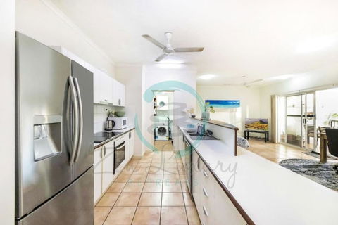 ZEN FORESHORE Cozy 2-BR, 2-BA Holiday Home + Pool - Mackay Tourism 3