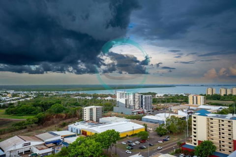 ZEN Pinnacle Penthouse (2) 3-BR Panoramic Retreat - Mackay Tourism 2