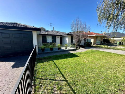 Zennor House - Busselton - Mackay Tourism 0