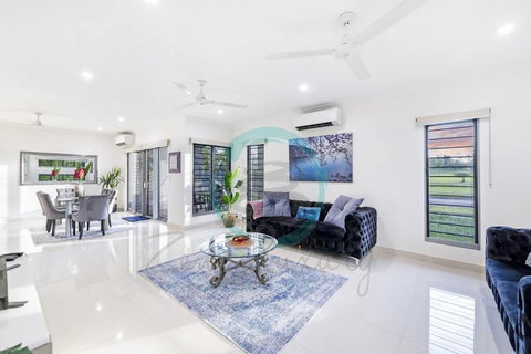 Zenhouse: Stylish Muirhead Home Near Park/Hospital - Mackay Tourism 0