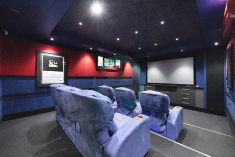ZenLux: 4BR Bayview Mansion Infinity Pool + Cinema - Mackay Tourism 0