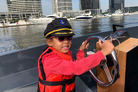 2-Hour Boat Rental In Melbourne - Mackay Tourism 4
