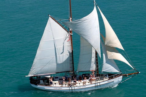 Whitehaven Beach Sailing And Snorkeling Cruise - Mackay Tourism 5