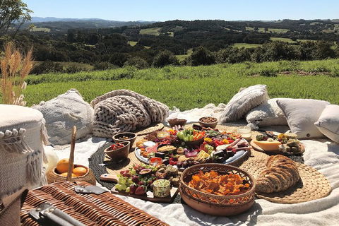 A Picnic In Byron Bay - Mackay Tourism 0