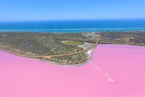 70-minute Pink Lake Scenic Flight - Mackay Tourism 2