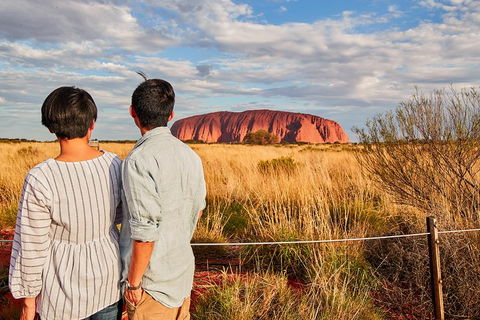 Uluru (Ayers Rock) Sunset Tour - Mackay Tourism 1