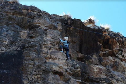 Rock Climbing At The Kangaroo Point Cliffs In Brisbane - Mackay Tourism 5