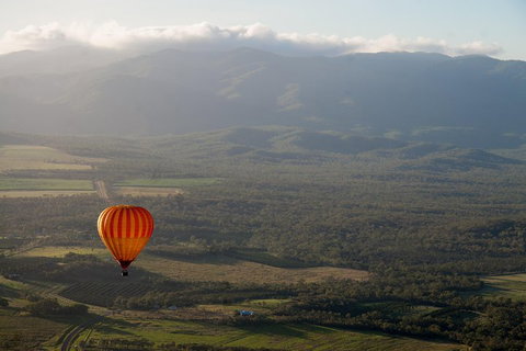 Hot Air Ballooning Tour From Cairns - Mackay Tourism 0