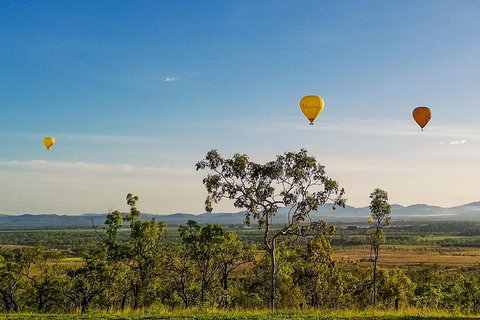Hot Air Ballooning Tour From Cairns - Mackay Tourism 3