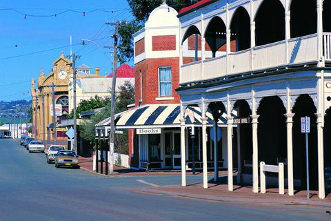 Wave Rock, York, Wildflowers, And Aboriginal Cultural Day Tour From Perth - Mackay Tourism 3
