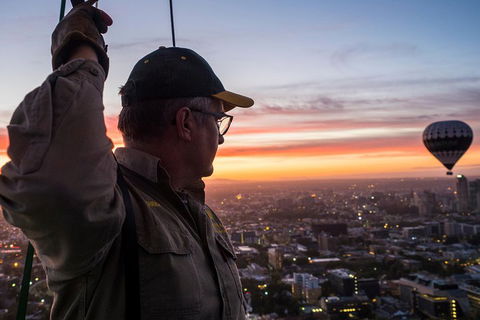 Melbourne Balloon Flight At Sunrise - Mackay Tourism 3