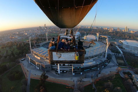 Melbourne Balloon Flight At Sunrise - Mackay Tourism 4